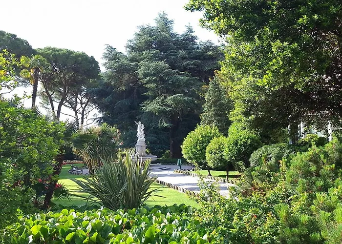 Sepic By Guide アパート Breza