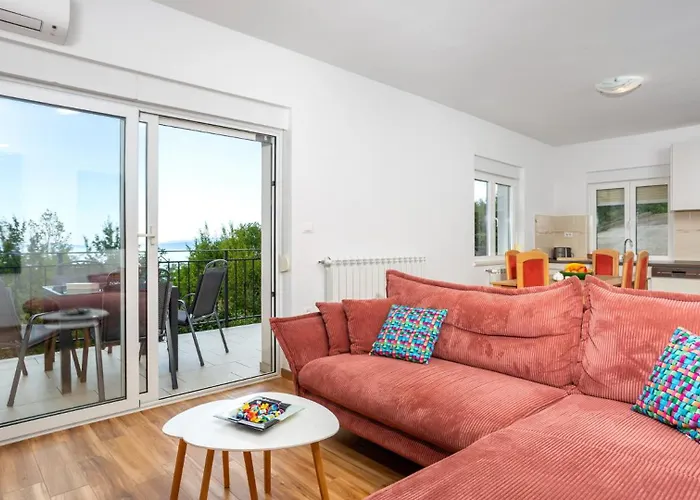 Apartment Sepic By Guide Breza